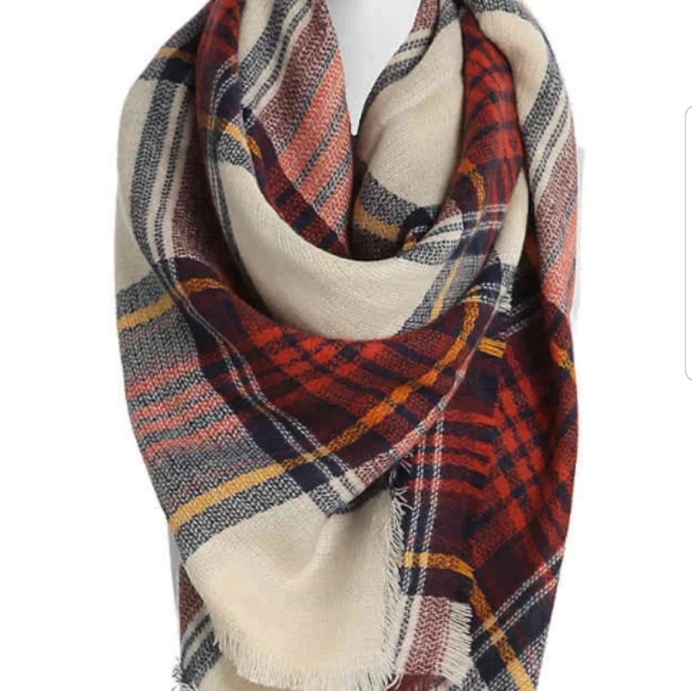 Plaid Blanket Scarf. NEW with tags